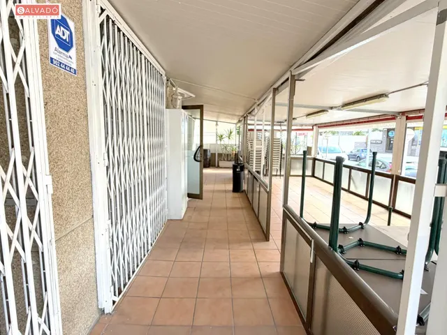 ¡local comercial en venta a 100 m del mar con amplia terraza y salida de humos! — 7