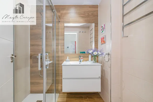 Precioso duplex moderno con patio — 19
