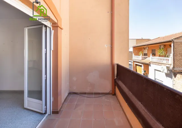 Casa adosada con grandes posibilidades en el centro de Armilla - Granada — 8