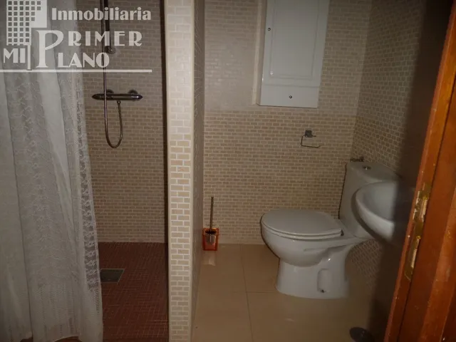 *Espectacular atico-duplex, con 6 dormitorios, en la zona de centro de Tomelloso con trastero* — 15