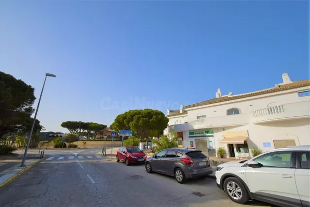 LOCALES EN ALQUILER EN LA BARROSA (141 M2 ESQUINA - 239 M2) — 4
