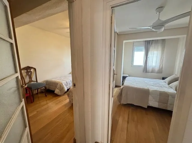 Estupendo piso de 3 habitaciones, con terraza, semi reformado. Zona Marxalenes - General Avilés — 30