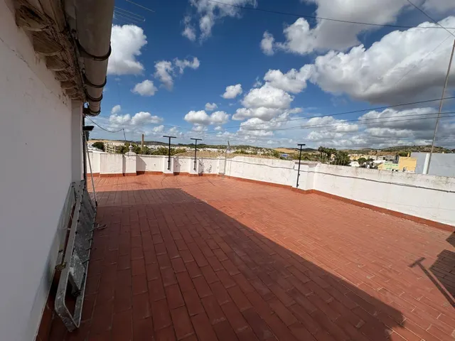 Oportunidad Única: Local Comercial con Vivienda en Planta Primera! — 33