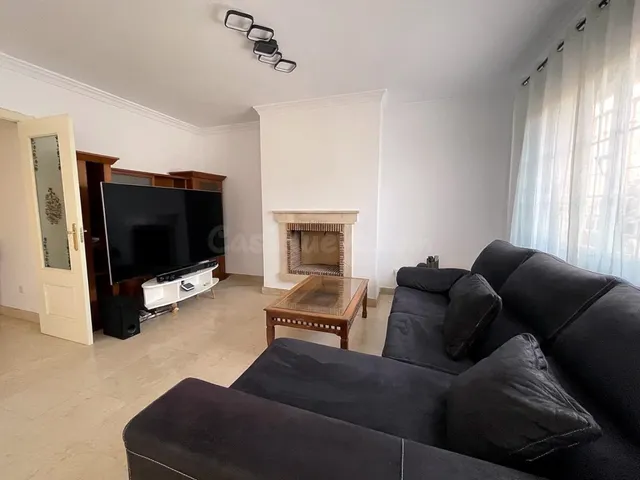 En alquiler última habitación con baño privado, piscina, limpieza y wifi incluidos en Villanueva de la Cañada — 3