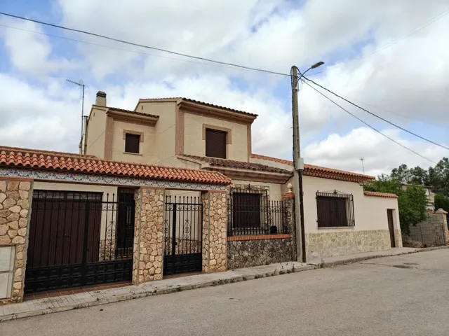 Encantadora casa en Casas de Haro