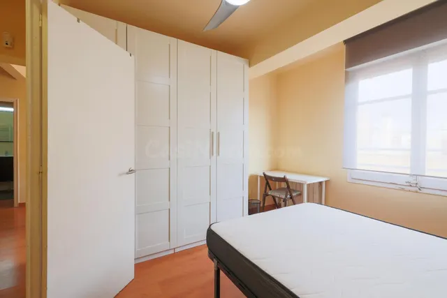 Piso 4 habitaciones 74m² en venta - El Camp de l`Arpa del Clot — 4
