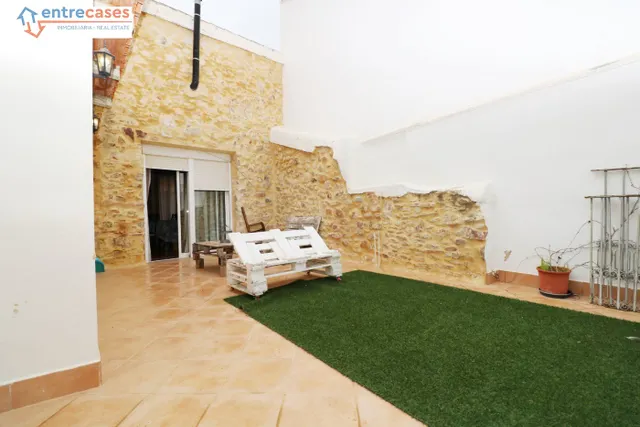 CASA INDEPENDIENTE EN EL CENTRO DE SAGUNTO — 3