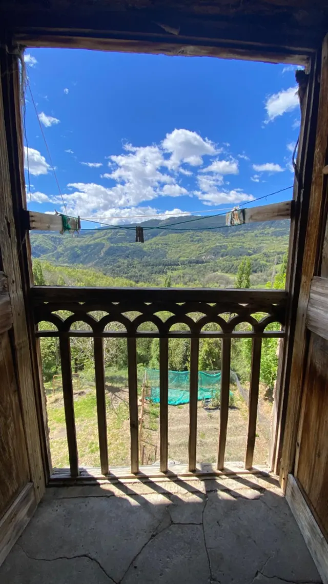Gran Casa  para rehabilitar en pueblo tranquilo del pirineo — 46