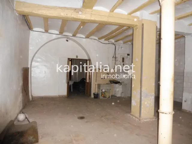 Casa a la venta en La Vila de Ontinyent. — 21