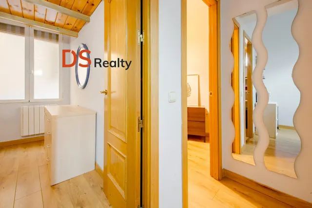 EXCLUSIVA VIVIENDA EXTERIOR Y MUY LUMINOSA CON DOS ESPACIOS INDEPENDIENTES A 30 METROS DE PLAZA DE ESPAÑA — 22