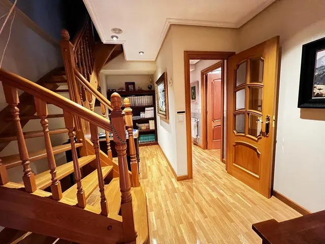 Espectacular Piso Ático con Terraza de 100m2, garaje y trastero — 35