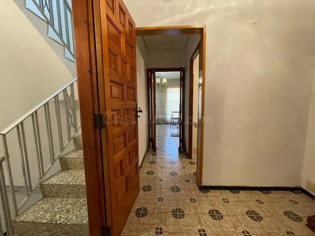Casa de pueblo de 3 plantas en Benicarló con garaje, chimene - foto 4