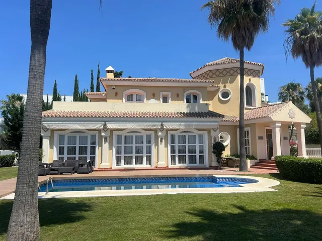 Chalet 5 habitaciones 697m² en venta - Costa Del Sol — 30