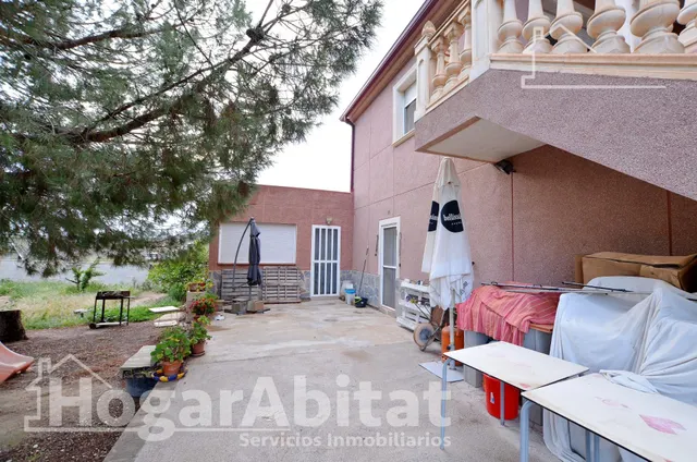 MAGNÍFICO CHALET RÚSTICO CON GARAJE, GRAN TERRAZA Y PARCELA — 19