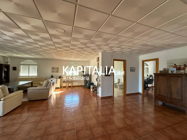 Chalet en VENTA en Monte Júcar, Alberic, con piscina, jardín, garaje y 315 m2 construidos — 33