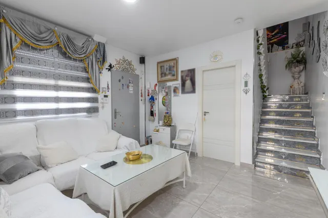 Chalet 3 habitaciones 113m² en venta - Zona aeropuerto — 41