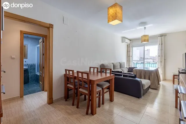 Piso en venta en Santa Fe con garaje y terraza. - foto 2