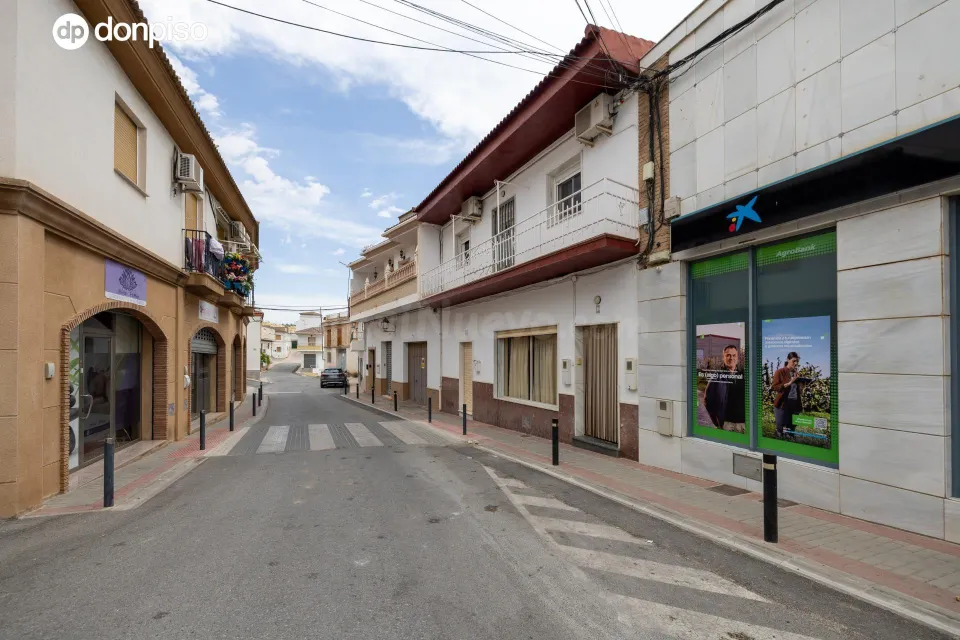 ¡Tu hogar ideal te espera en Moraleda de Zafayona!
