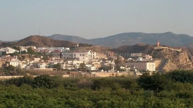Casa Rural 3 dormtiorios, Reformada en Huercal Overa. - foto 3