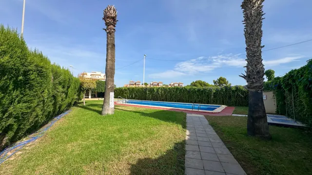 Casa 2 habitaciones 77m² en venta - Playa Flamenca — 43