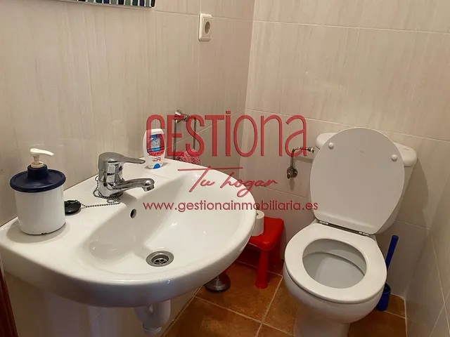 IMPRESIONANTE PAREADO CON PISCINA EN AJO — 15