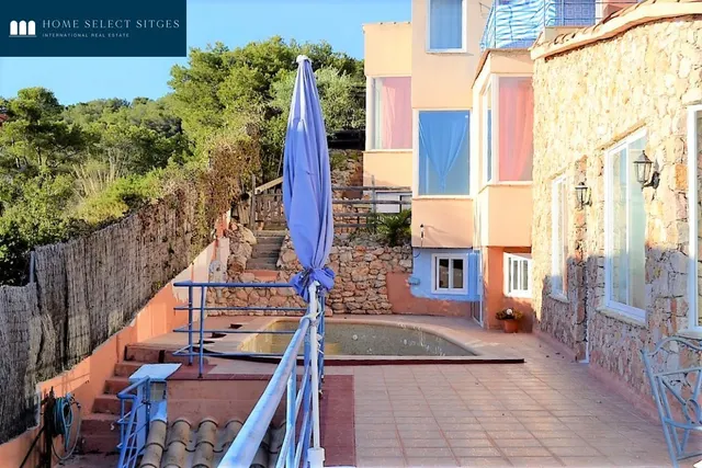 Torre Quint Mar con vistas panorámicas y piscina — 23