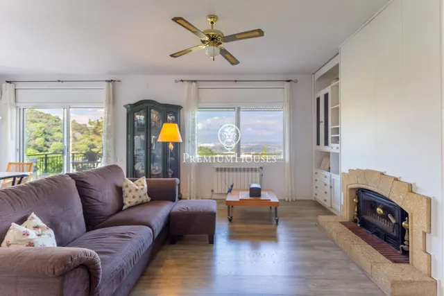 Exclusiva casa en Vallromanes. Naturaleza, privacidad y vistas panorámicas. — 7