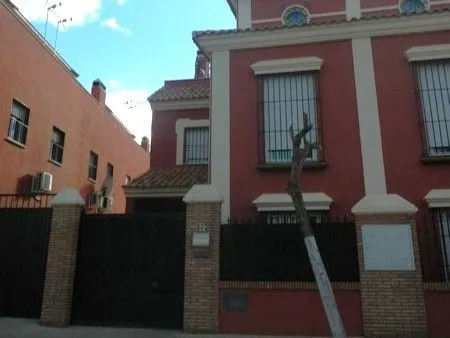 Venta casa en Brenes (Sevilla) — 3