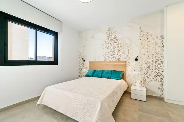 Apartamento céntrico construido en 2024 (aprox. 71 m2 - 3.ª planta) con piscina en la azotea, a solo 250 m de Piscinas Naturales/Playa del Cura, ¡y con licencia turística! — 22