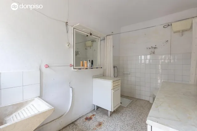 EXCEPCIONAL OPORTUNIDAD EN PLENO CENTRO DE HUÉTOR VEGA — 37