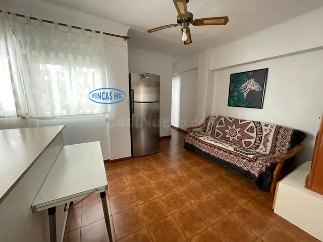 Vivienda situada en el barrio de Altozano, muy próxima a la  - foto 5