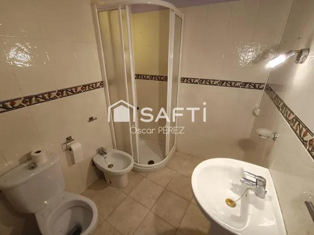 Casa terrera de 4 niveles con gran potencial — 23