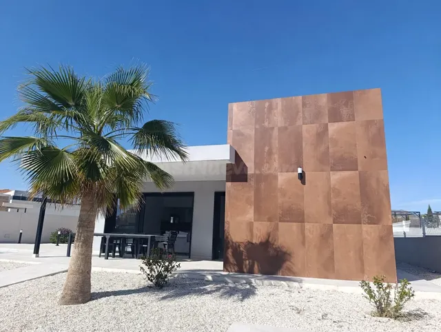 Villa 2 habitaciones 107m² en venta - Los gallardos centro