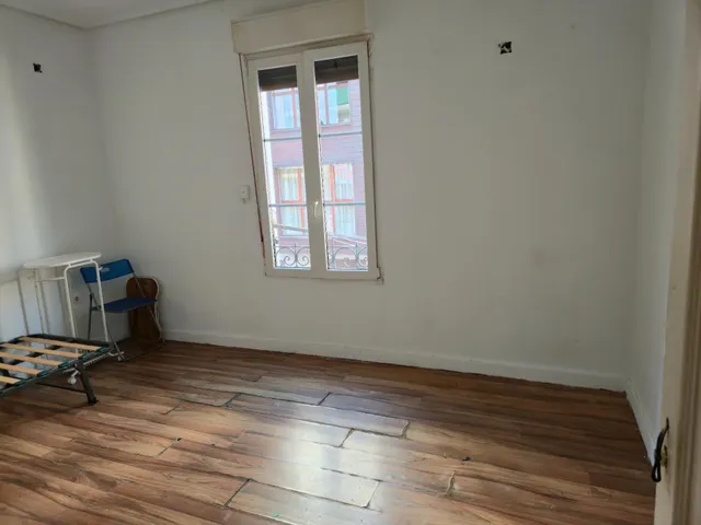 Buen piso en la calle Cortes — 19