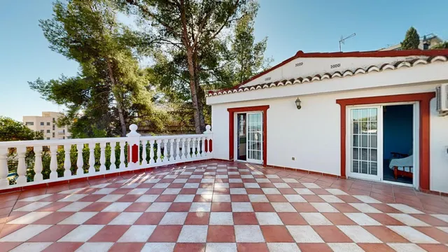 ¡¡¡IMPRESIONANTE CASA INDEPENDIENTE CENTRICA!!! — 50