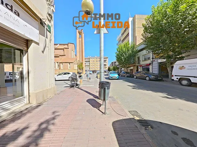 OPORTUNIDAD Local céntrico en Balaguer — 23