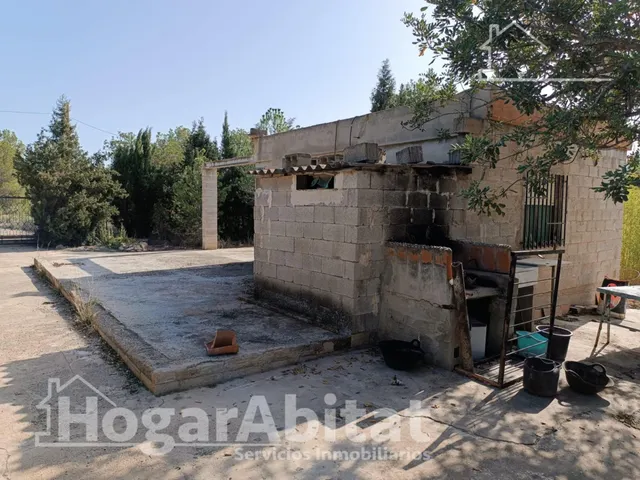 OPORTUNIDAD DE PROPIEDAD RUSTICA CON TERRENO Y PISCINA — 8