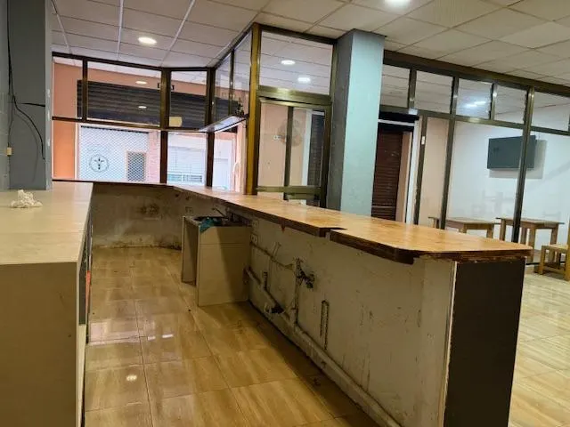 JUNTO PLAZA DE SAN JUAN ALQUILER LOCAL COMERCIAL — 14