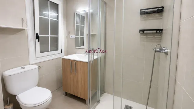 Se vende piso en calle Valencia — 10