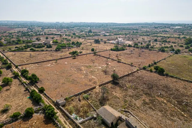 Finca rústica para construir en la carretera de s'Illot - Portocristo — 20