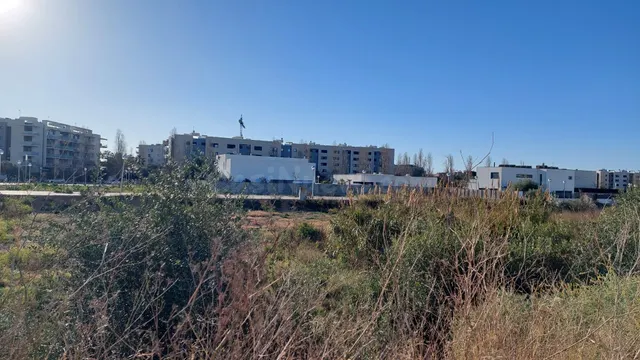 Solares en venta en calle victoria dels angels - foto 4