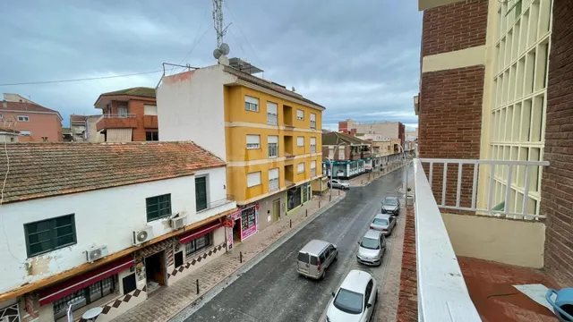 PISO EN GRAN VÍA CON DOBLE BALCÓN – 180 m2 EN PLENO CENTRO - foto 3
