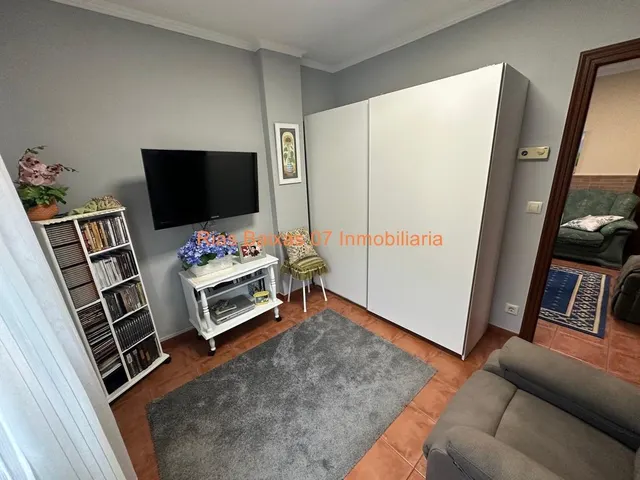 REF 7043 CHALET DE PIEDRA CON 5 DORMITORIOS EN MOS — 48