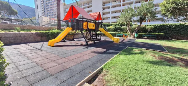 ESPECTACULAR APARTAMENTO REFORMADO — 28