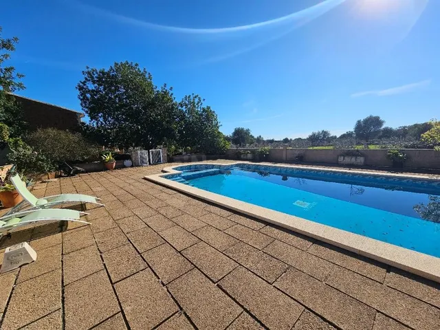 Finca muy cuidada en un entorno privilegiado y muy cercana a - foto 5