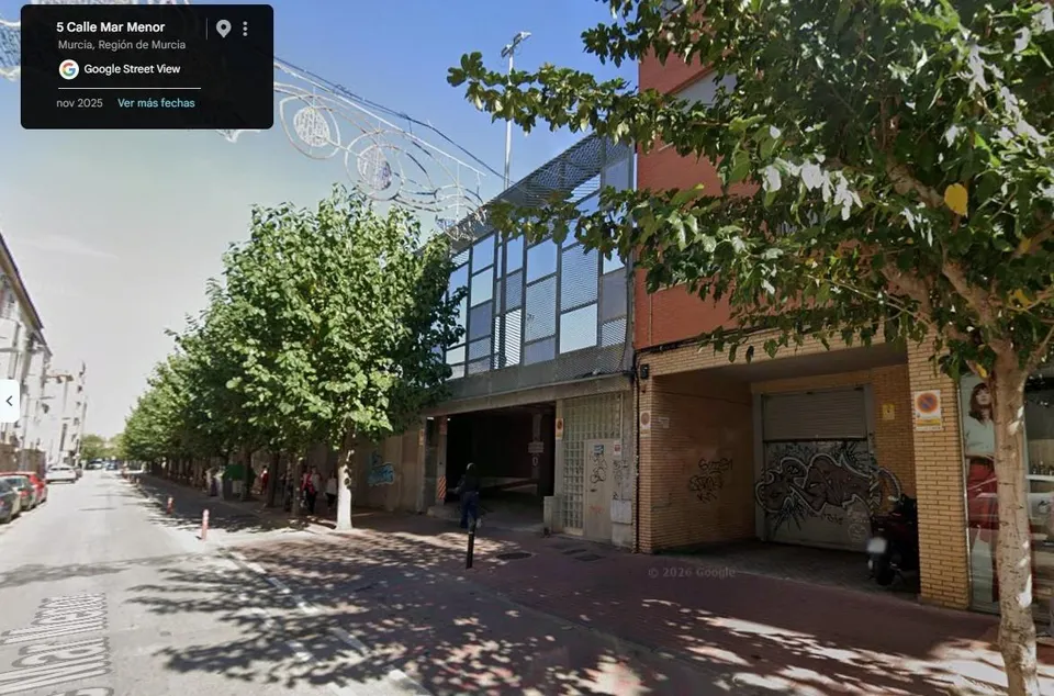 Plaza de garaje en venta en Calle Mar Menor. Murcia Centro.