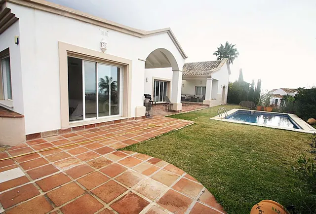 Chalet 4 habitaciones 223m² en venta - Istan pueblo - foto 4