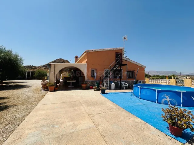 Chalet independiente con casa de invitados, piscina privada  - foto 2