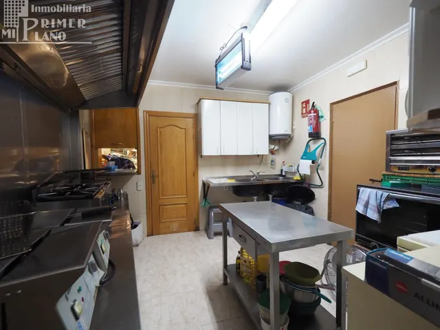 Amplio Local Comercial en Calle Don Victor Peñasco, Tomelloso - €500.000 — 7
