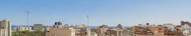 Àtico a la venta - Potencial indudable - Vista al mar - C/ Ricardo Ortega - Palma — 29